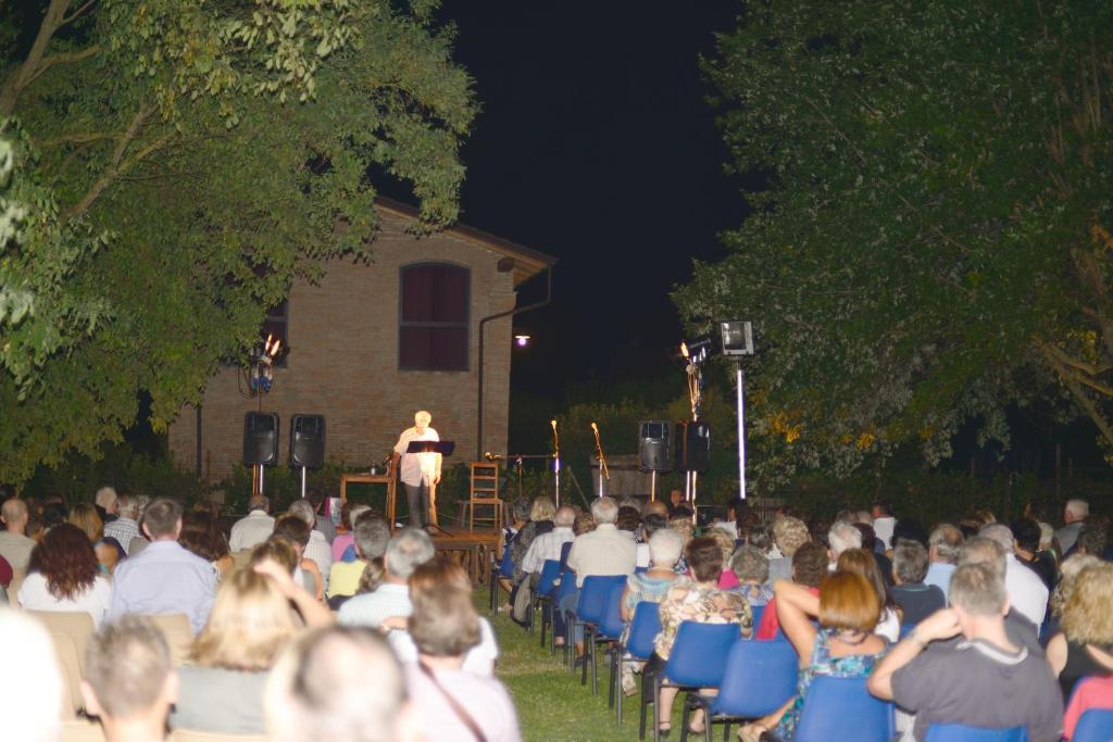 Societa Agricola Le More Agriturismo La Dondina Budrio  Exteriér fotografie